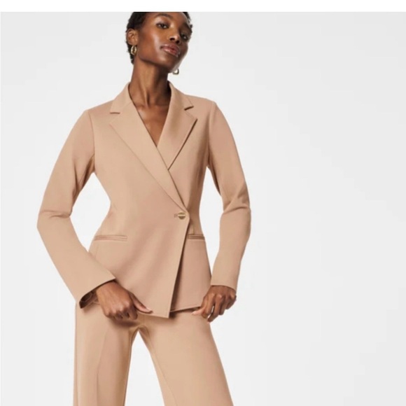 SPANX Jackets & Blazers - NWT Spanx The Perfect Asymmetrical Blazer Toffee Small